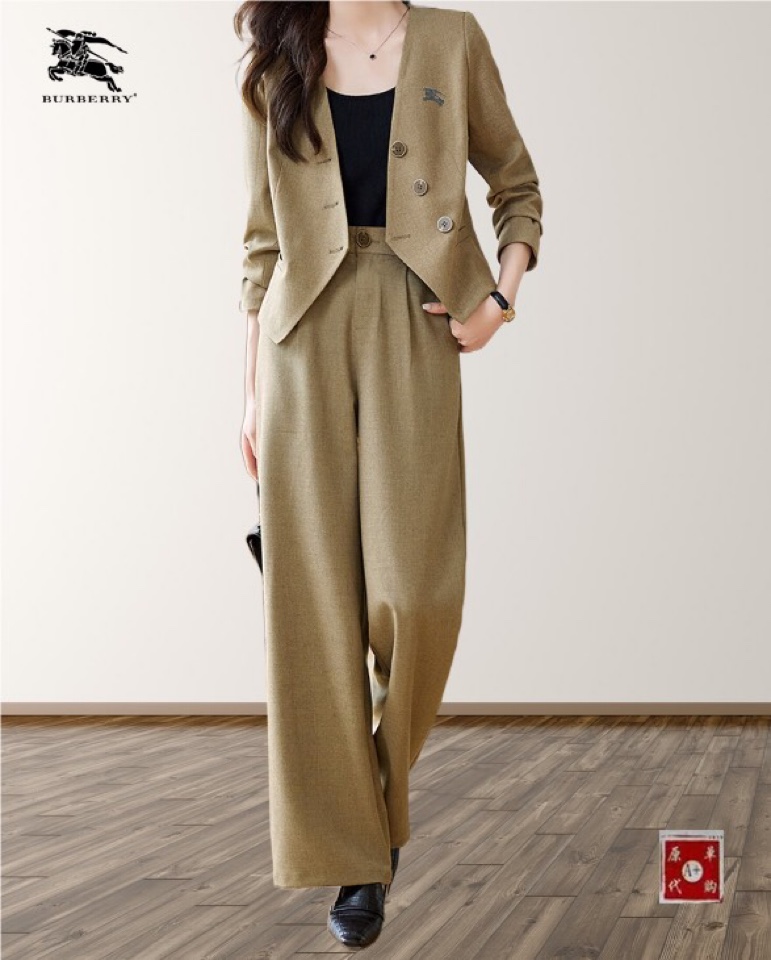 使い勝手良し 2026 バーバリー 新作 セットアップ 偽物 2色