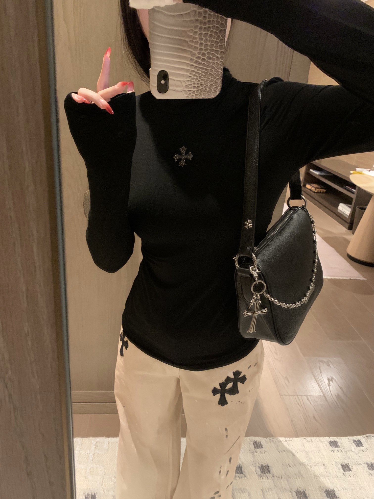 定番人気！2026 クロムハーツ 新作 長袖Tシャツ 偽物