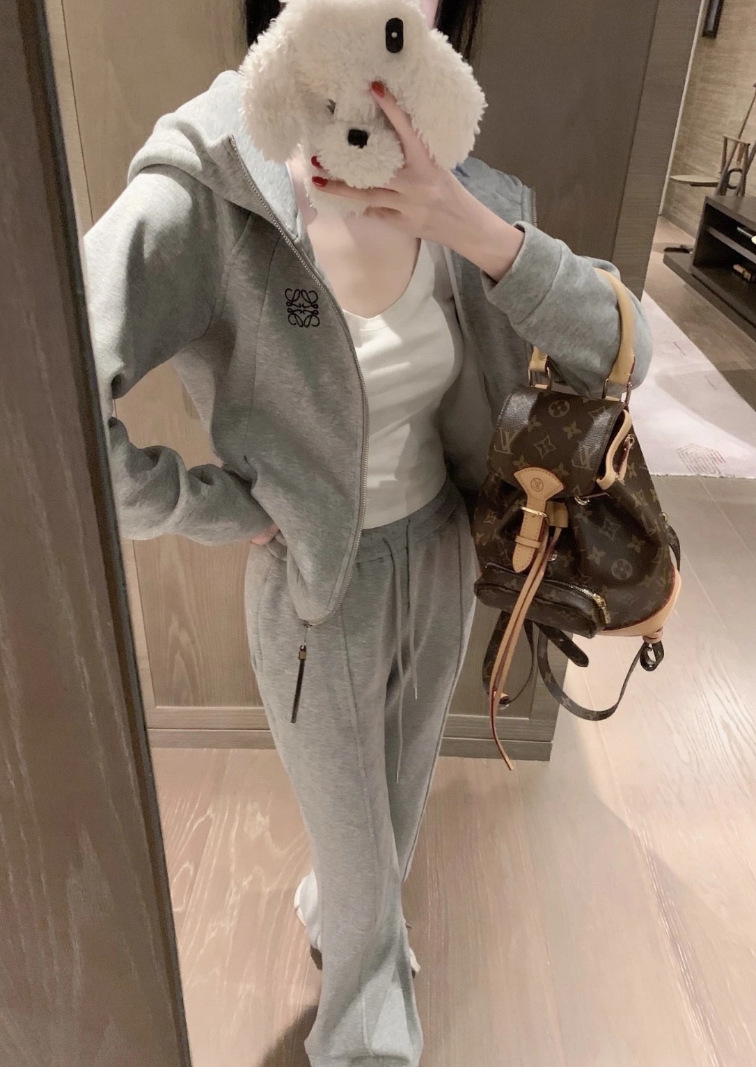 人気急上昇  2026 ロエベ 新作 セットアップ コピー 2色