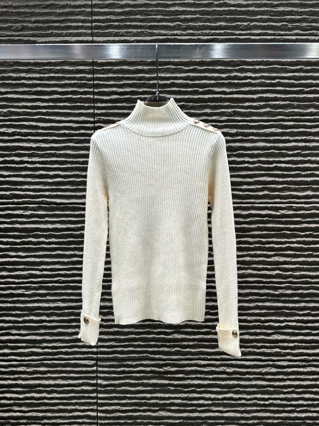 注目度抜群！2026 バルマン 新作 ニット コピー 3色