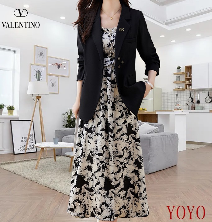 人気No1 2026 ヴァレンティノ 新作 セットアップ 偽物 3色