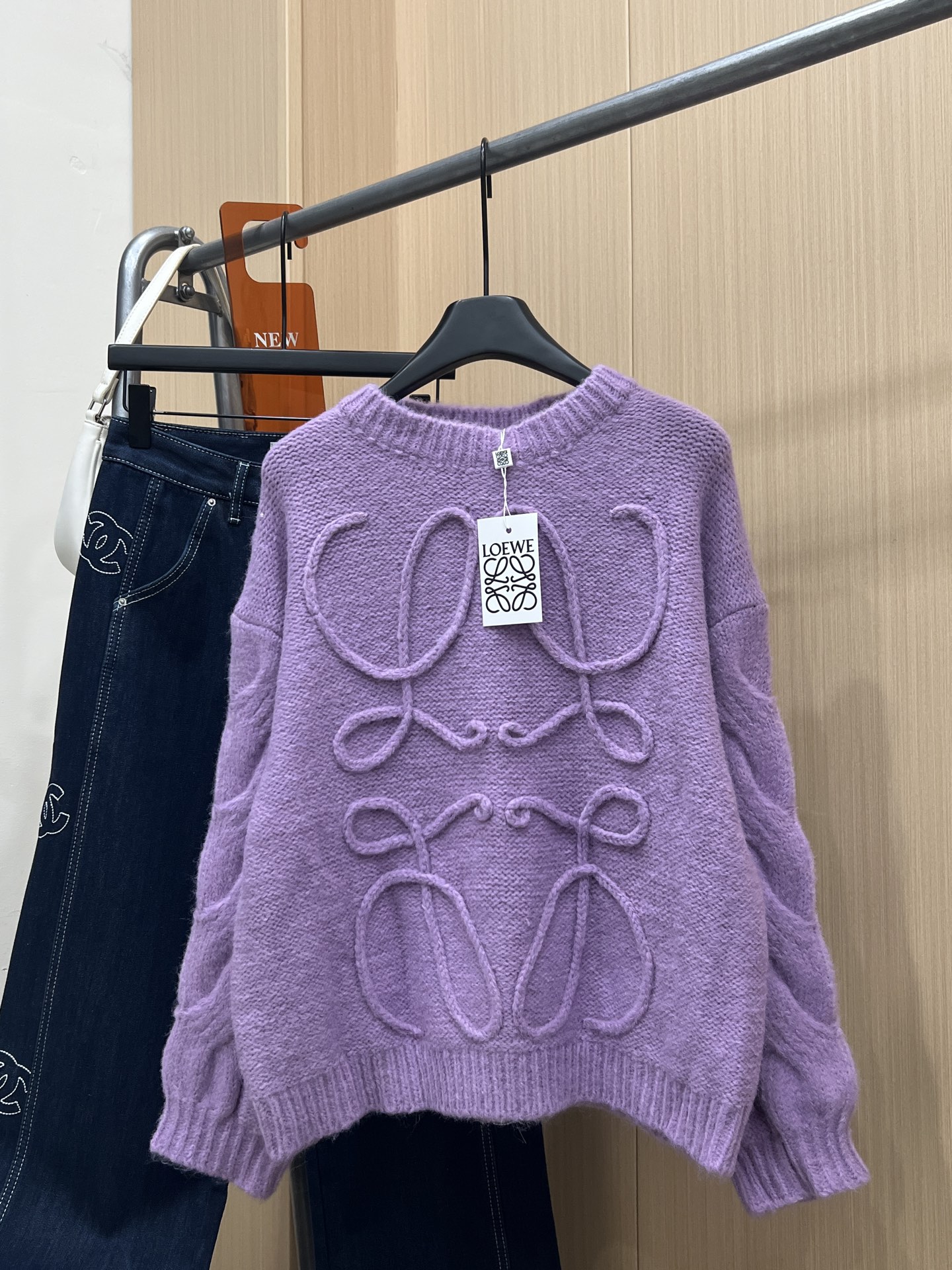 注目度抜群！ 2026 ロエベ 新作 ニット 偽物