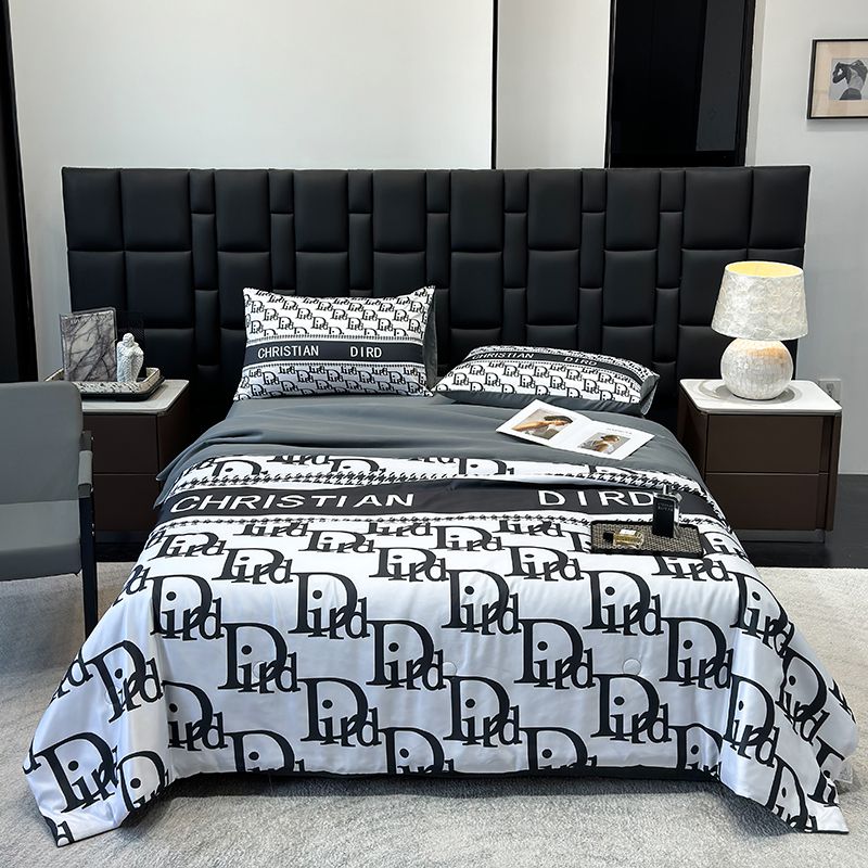 累積売上総額第１位！ディオール 2026新作 サマーブランケットセット 新居寝具用品