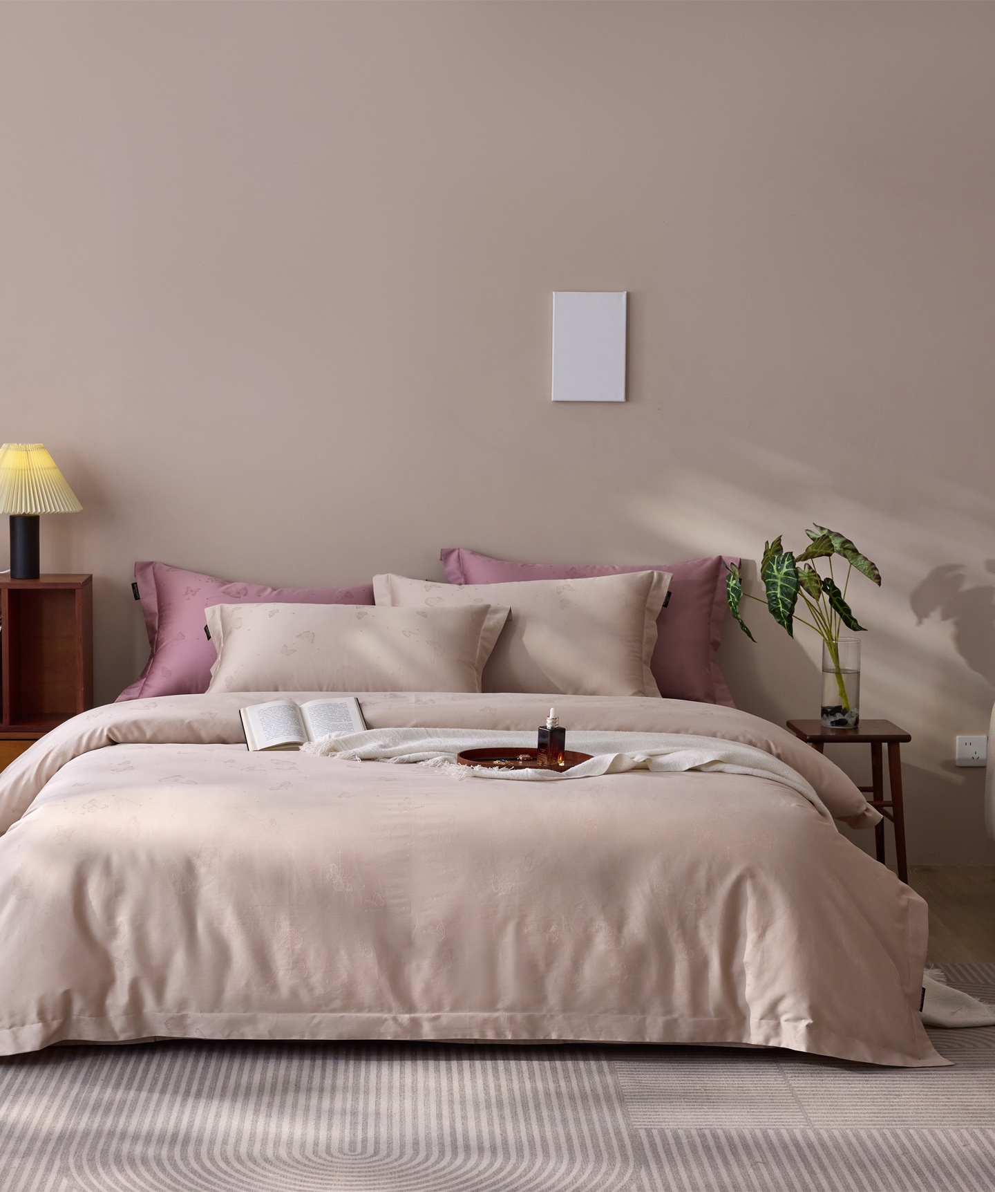 【使い勝手抜群】ディオール 2026新作 掛け布団カバーセット4点 ダブルサイズ/キングサイズベッド 綿生地ベッドカバー 新居寝具用品