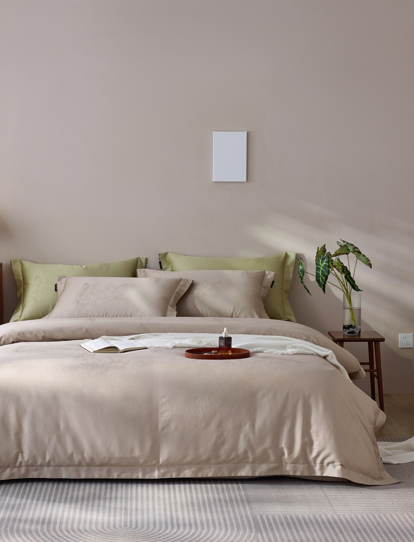 ☆超人気☆ ディオール 2026新作 掛け布団カバーセット4点 ダブルサイズ/キングサイズベッド 綿生地ベッドカバー 新居寝具用品