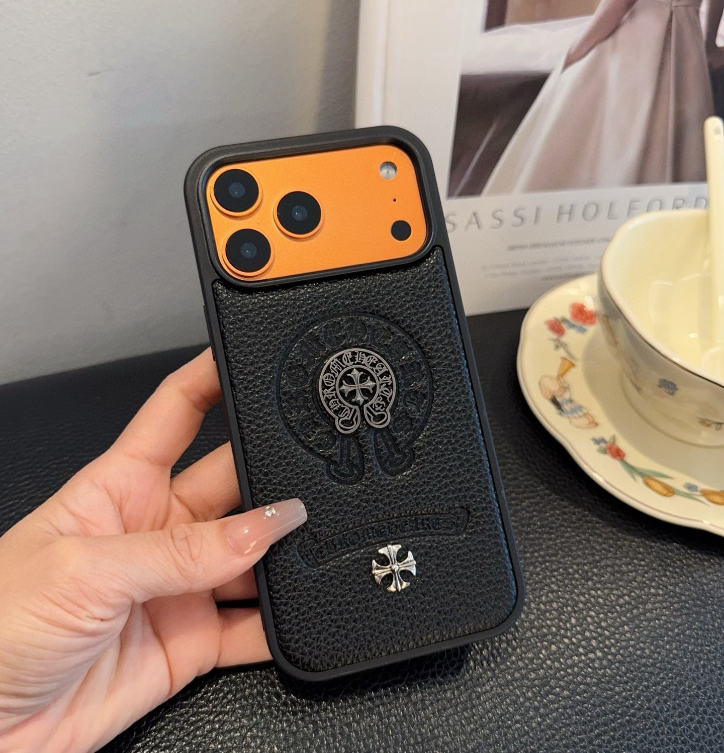 一目惚れ♪ 2026 クロムハーツ 新作 iPhone ケース 全機種 販売 偽物