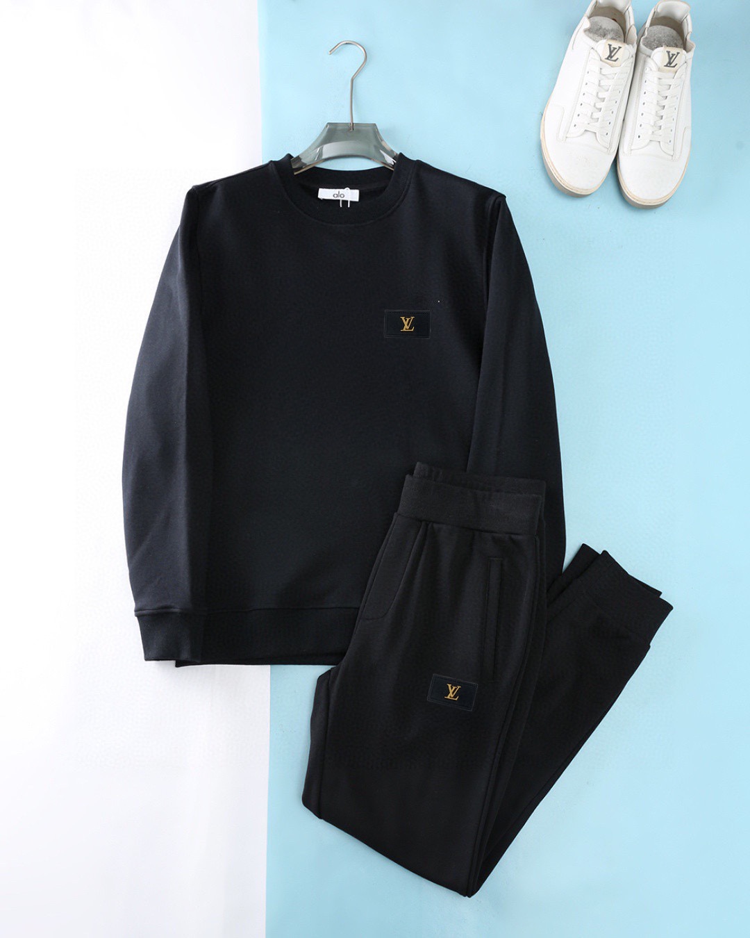 希少♪限定 2026 ルイヴィトン 新作 セットアップ 偽物 2色