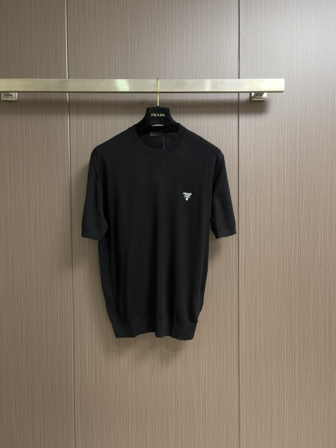 入手困難品！2026 プラダ 新作 半袖Tシャツ コピー