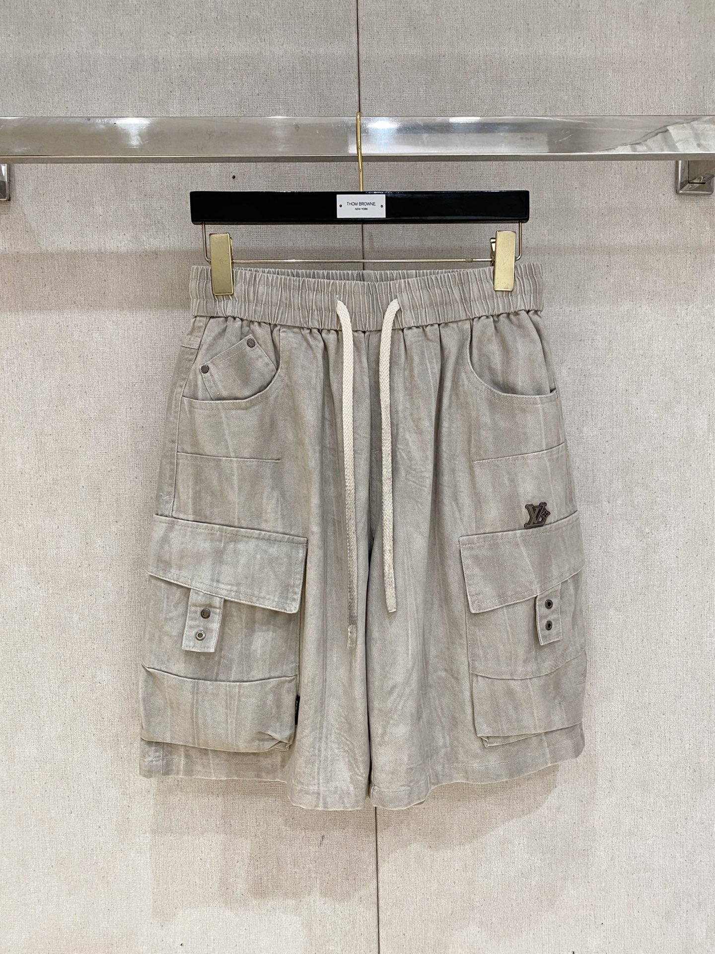 使い勝手良し 2026 ルイヴィトン 新作 ショートパンツ 偽物