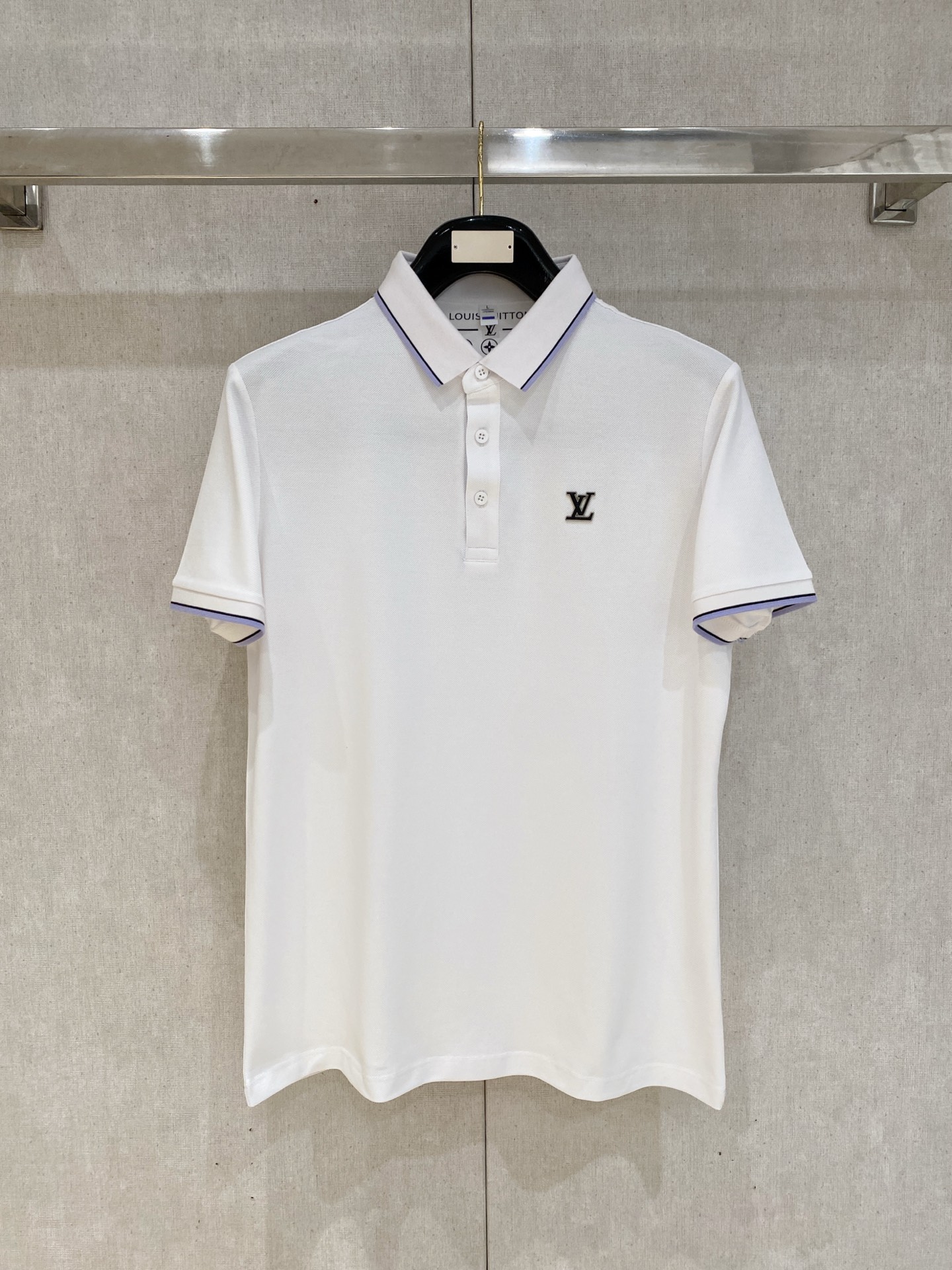 定番人気！2026 ルイヴィトン 新作 半袖Tシャツ コピー