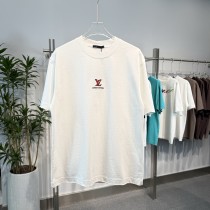 人気爆発☆ 2026 ルイヴィトン 新作 半袖Tシャツ コピー