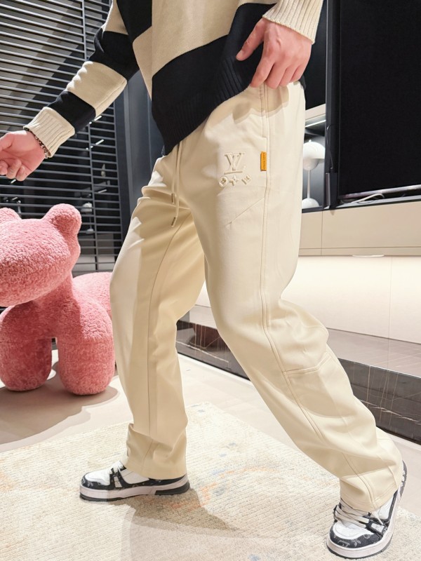 絶対欲しい！2026 ルイヴィトン 新作 カジュアルパンツ 偽物