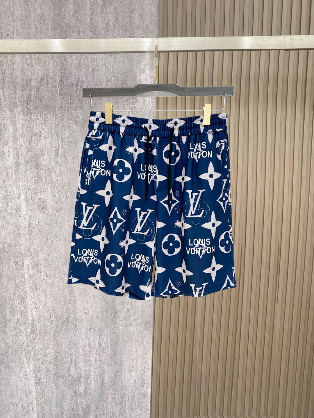 新色登場☆ 2026 ルイヴィトン 新作 ショートパンツ スーパーコピー