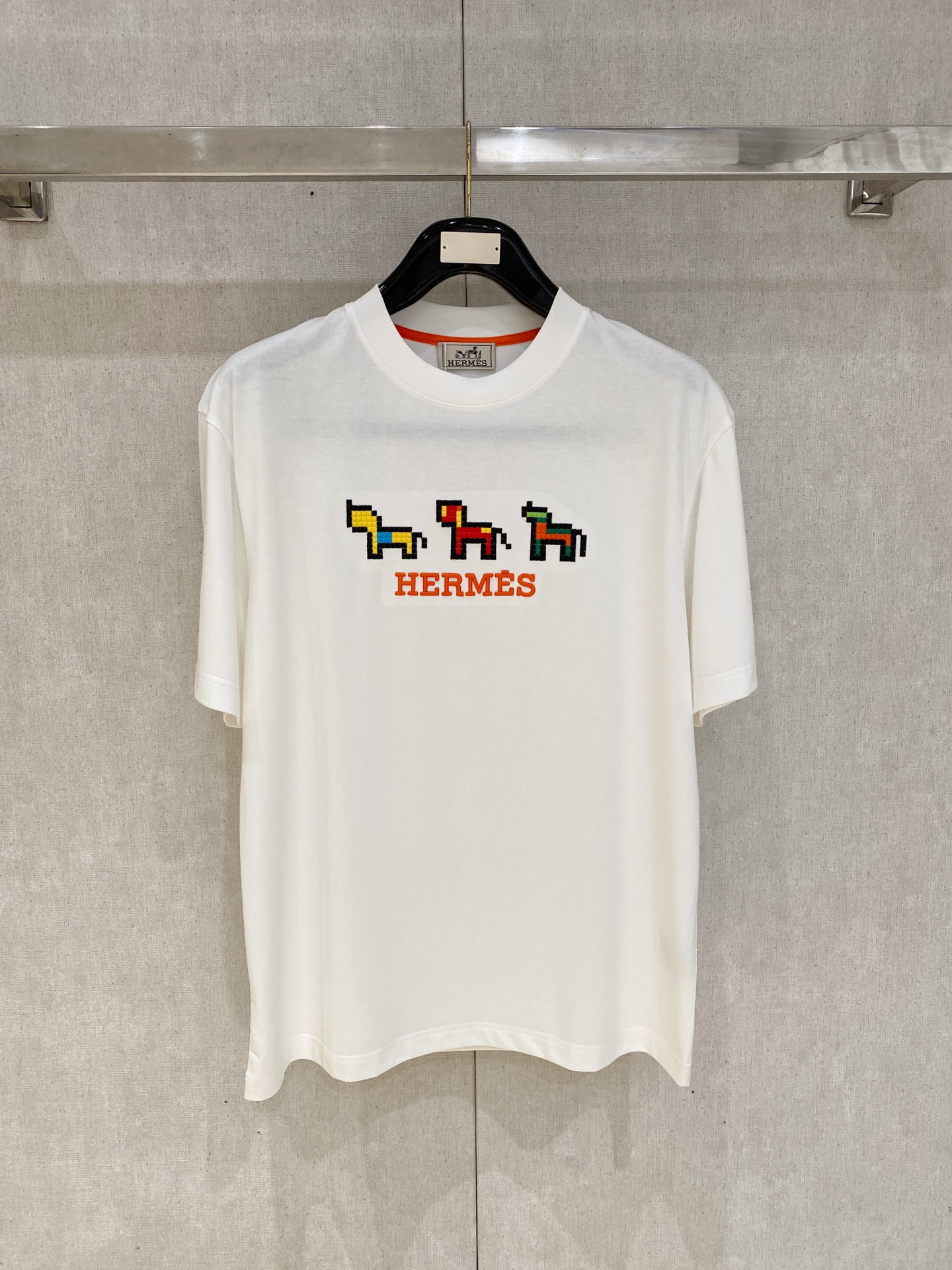完売必至 2026 エルメス 新作 半袖Tシャツ スーパーコピー