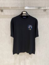 【即発】★ 2026 ルイヴィトン 新作 半袖Tシャツ 偽物