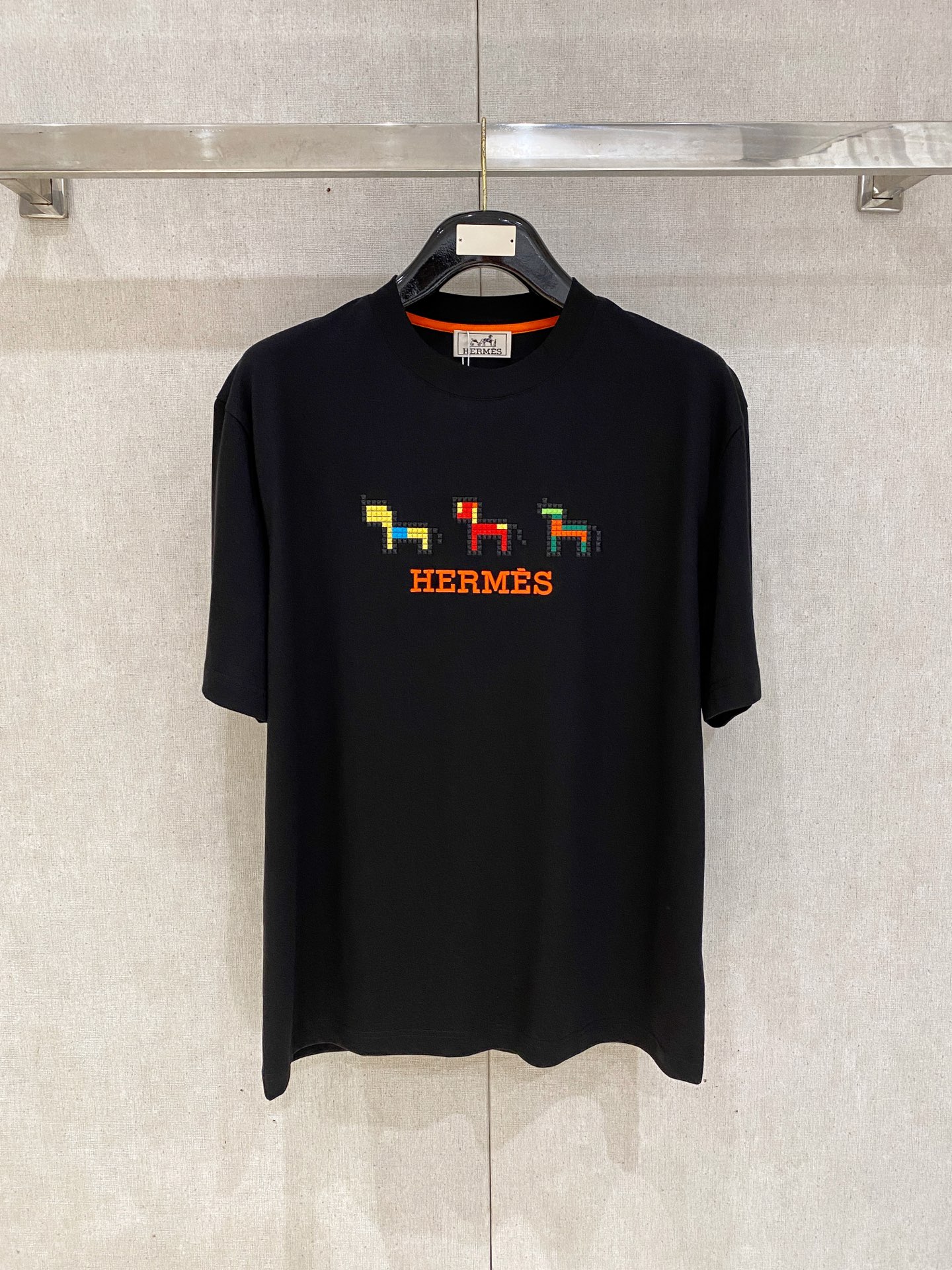 すぐ届く 2026 エルメス 新作 半袖Tシャツ 偽物