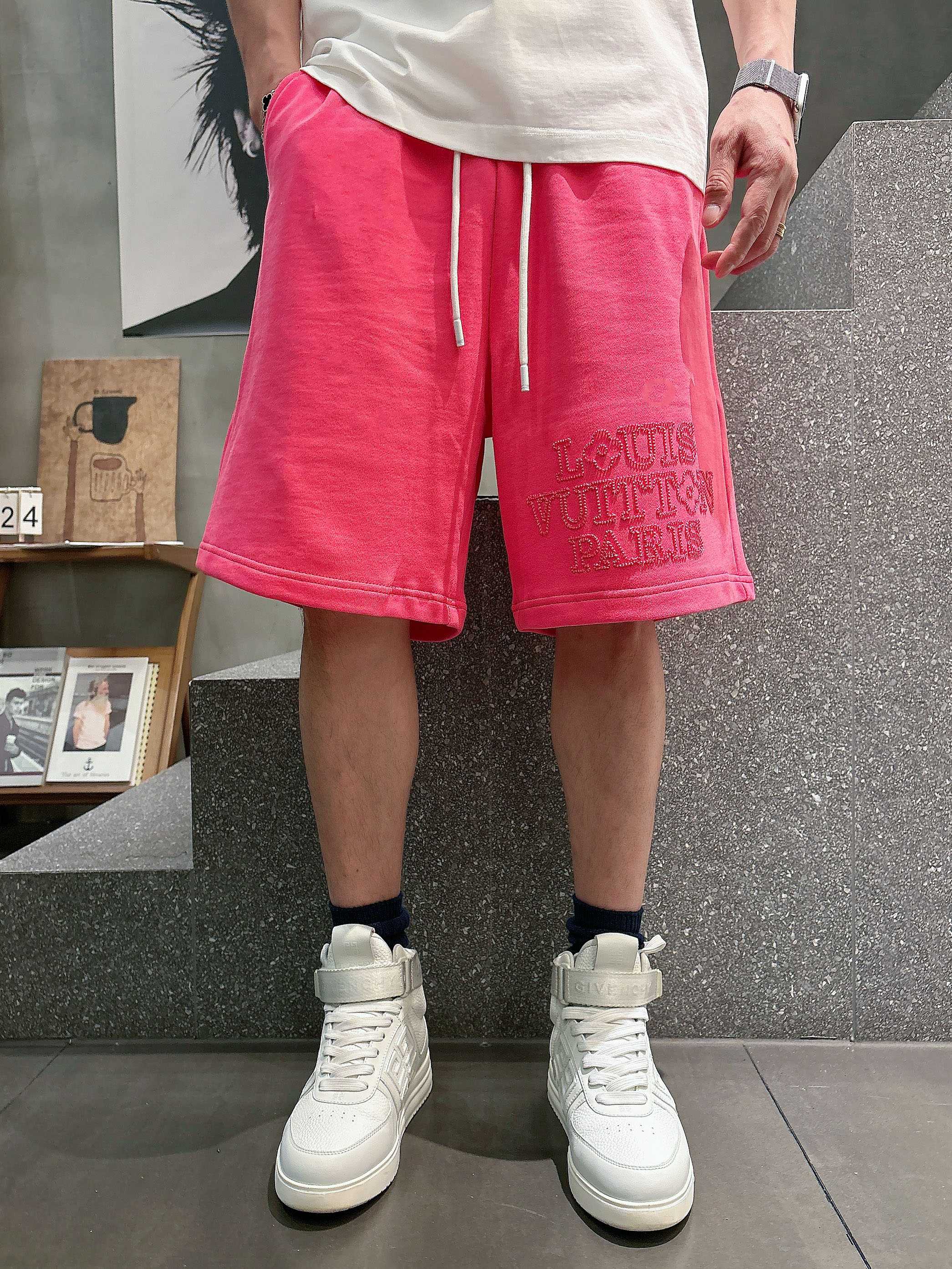 完売必至 2026 ルイヴィトン 新作 ショートパンツ コピー