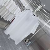 使い勝手良 2026 ルイヴィトン 新作 半袖Tシャツ スーパーコピー