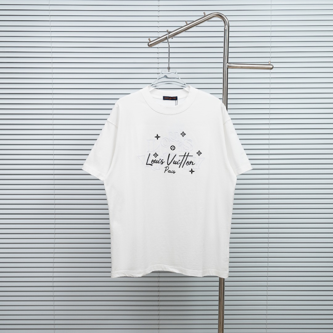 注目アイテム♡ 2026 ルイヴィトン 新作 半袖Tシャツ スーパーコピー
