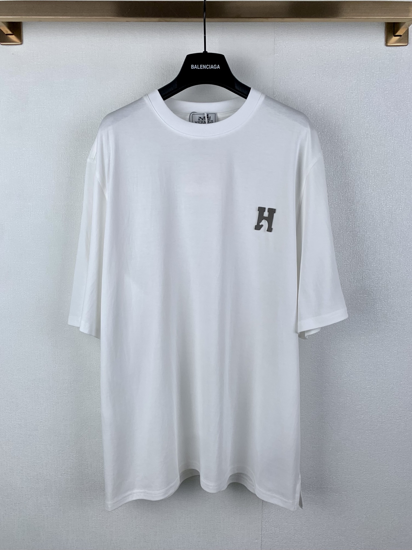 絶対欲しい！ 2026 エルメス 新作 半袖Tシャツ 偽物