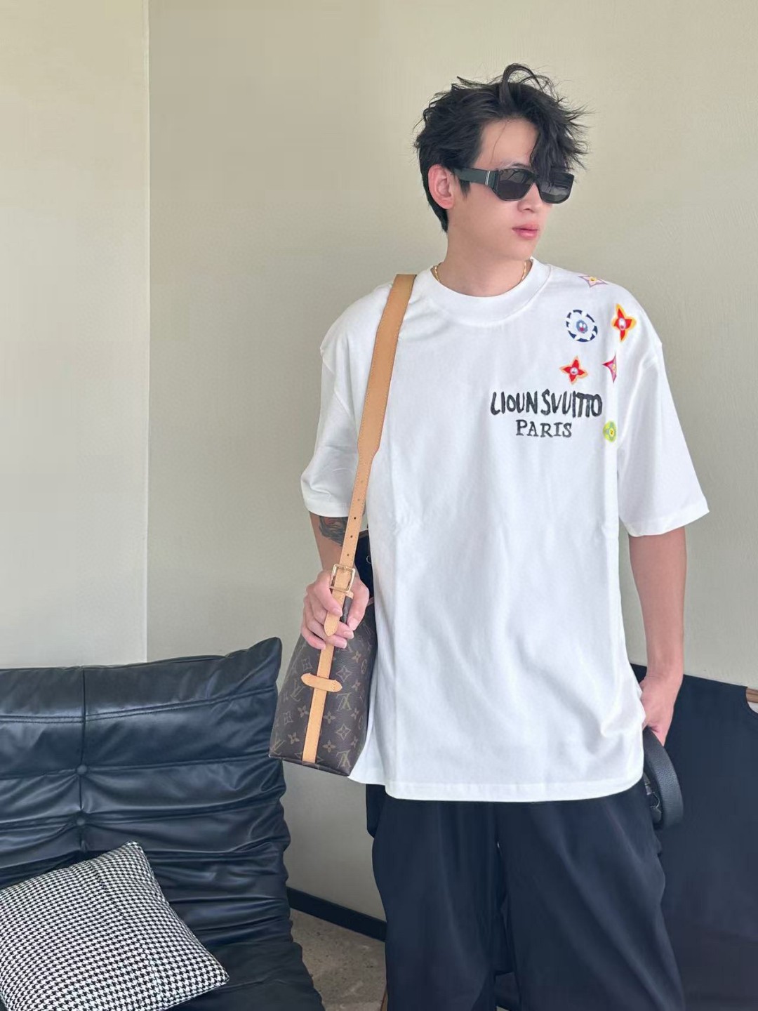 日本未入荷 2026 ルイヴィトン 新作 半袖Tシャツ コピー