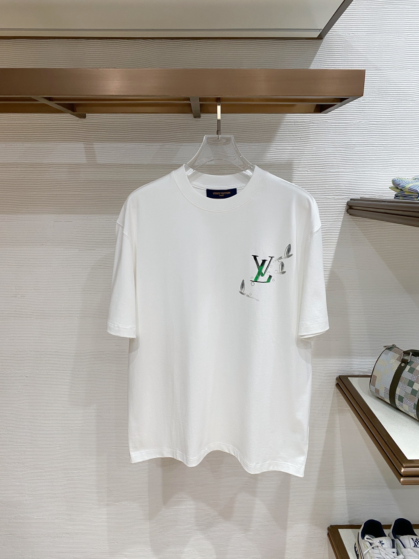 【即発】★ 2026 ルイヴィトン 新作 半袖Tシャツ コピー