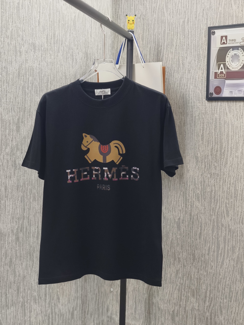 使い勝手良し 2026 エルメス 新作 半袖Tシャツ スーパーコピー