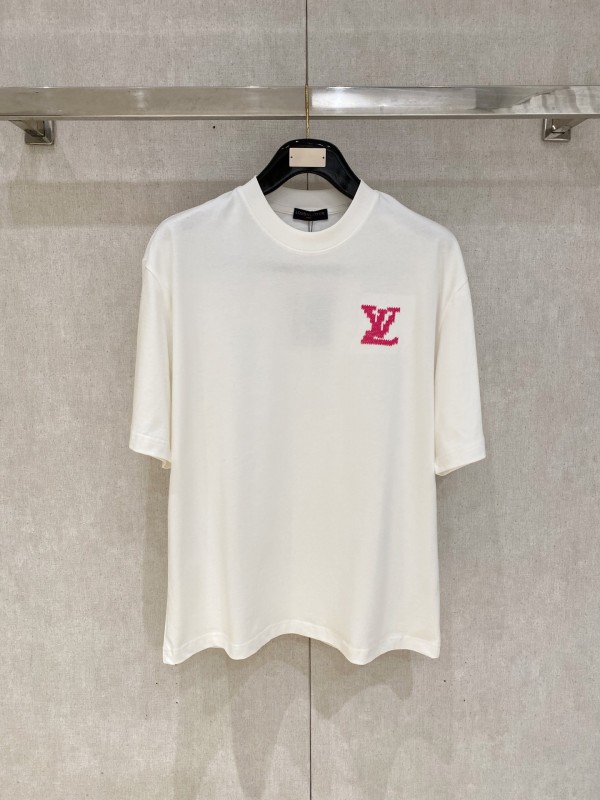 即発送！2026 ルイヴィトン 新作 半袖Tシャツ スーパーコピー