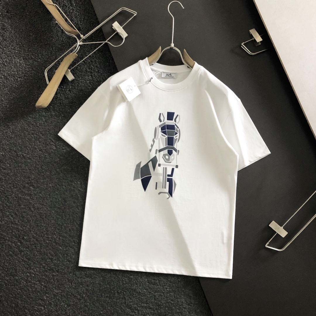 世界中で大人気♪  2026 エルメス 新作 半袖Tシャツ スーパーコピー  2色