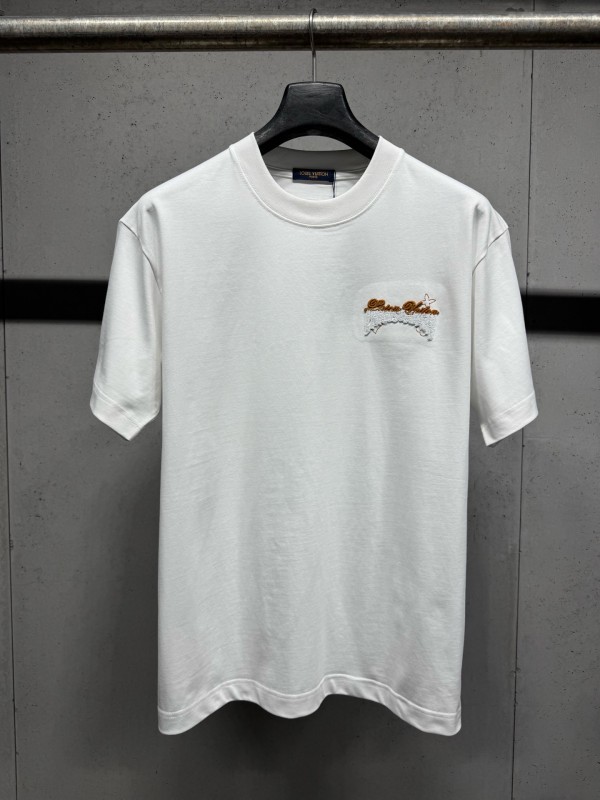 完売必至 ★ 2026 ルイヴィトン 新作 半袖Tシャツ 偽物
