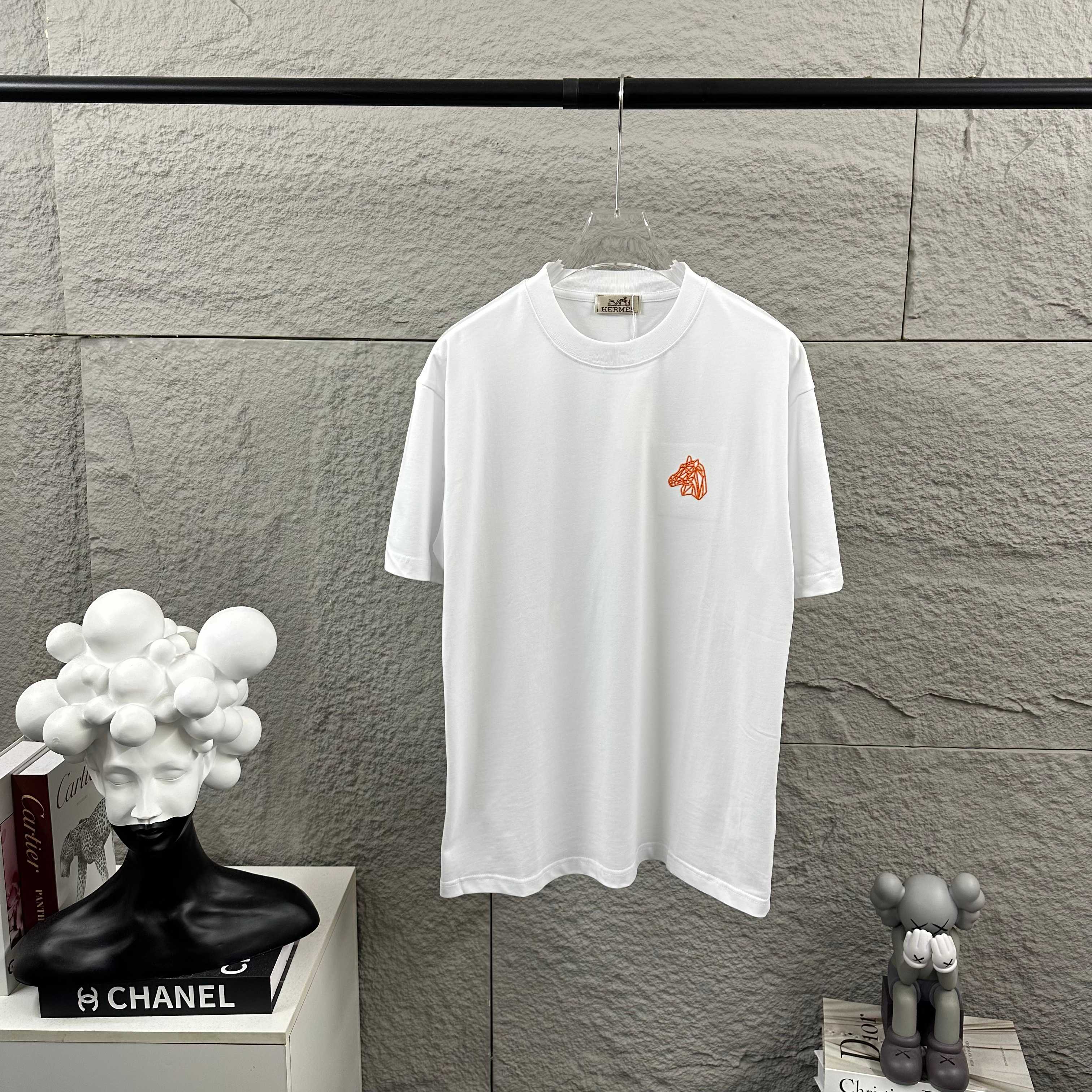 世界中で大人気♪  2026 エルメス 新作 半袖Tシャツ スーパーコピー