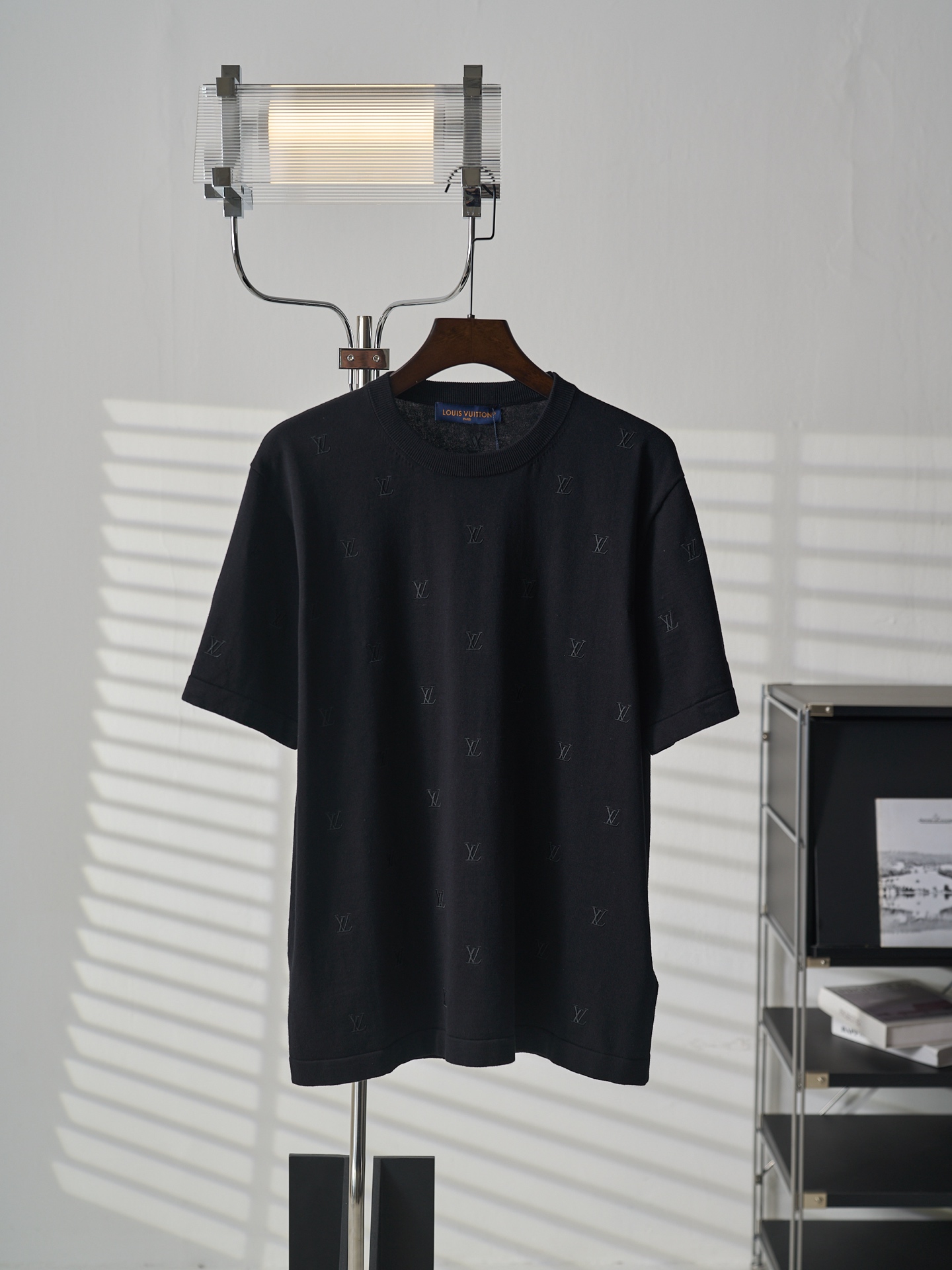 希少♪限定 2026 ルイヴィトン 新作 半袖Tシャツ 偽物