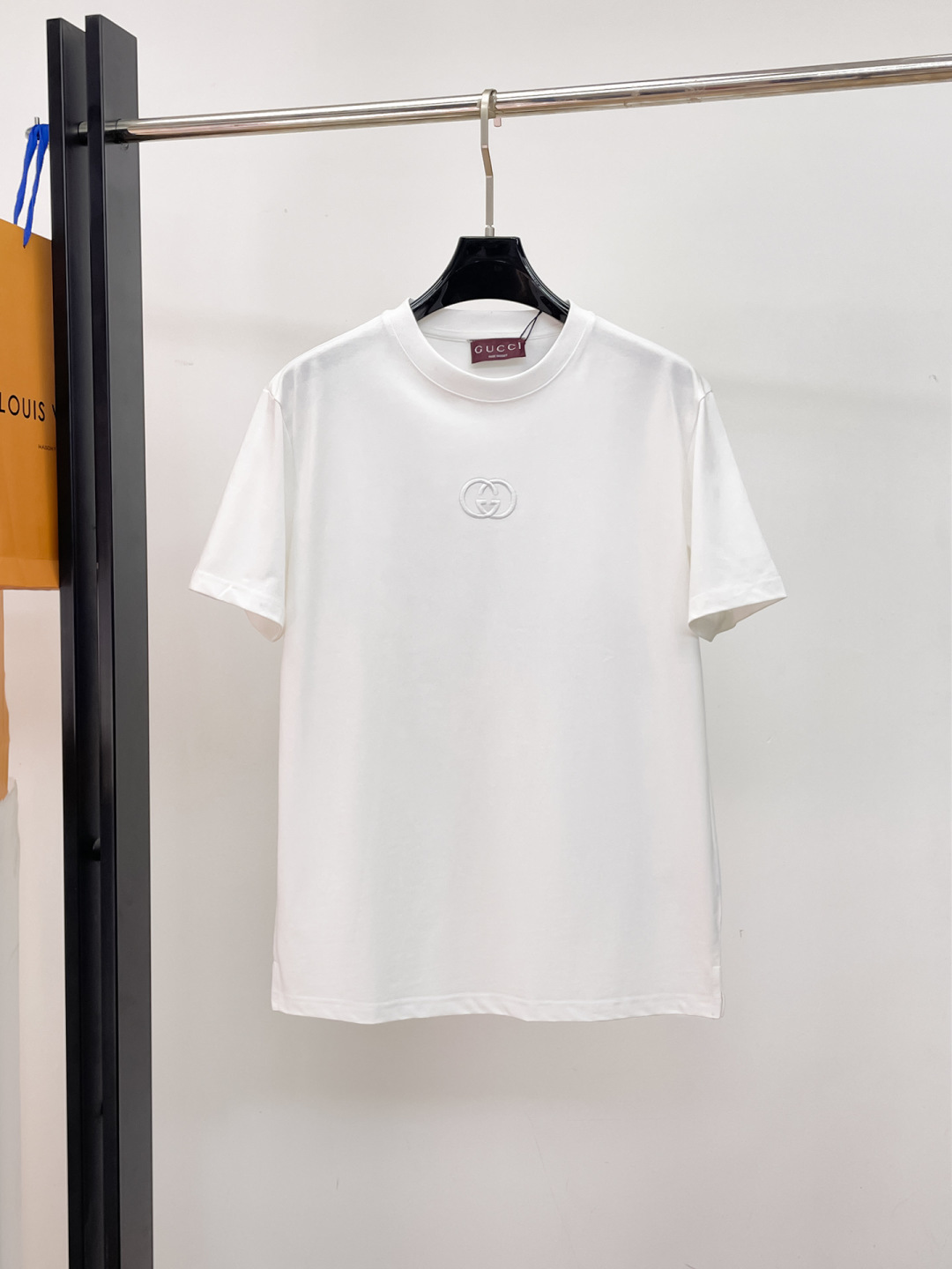 超希少！2026 グッチ 新作 半袖Tシャツ スーパーコピー