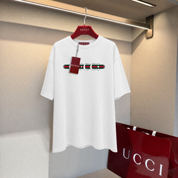 ☆超人気☆ 2026 グッチ 新作 半袖Tシャツ 偽物