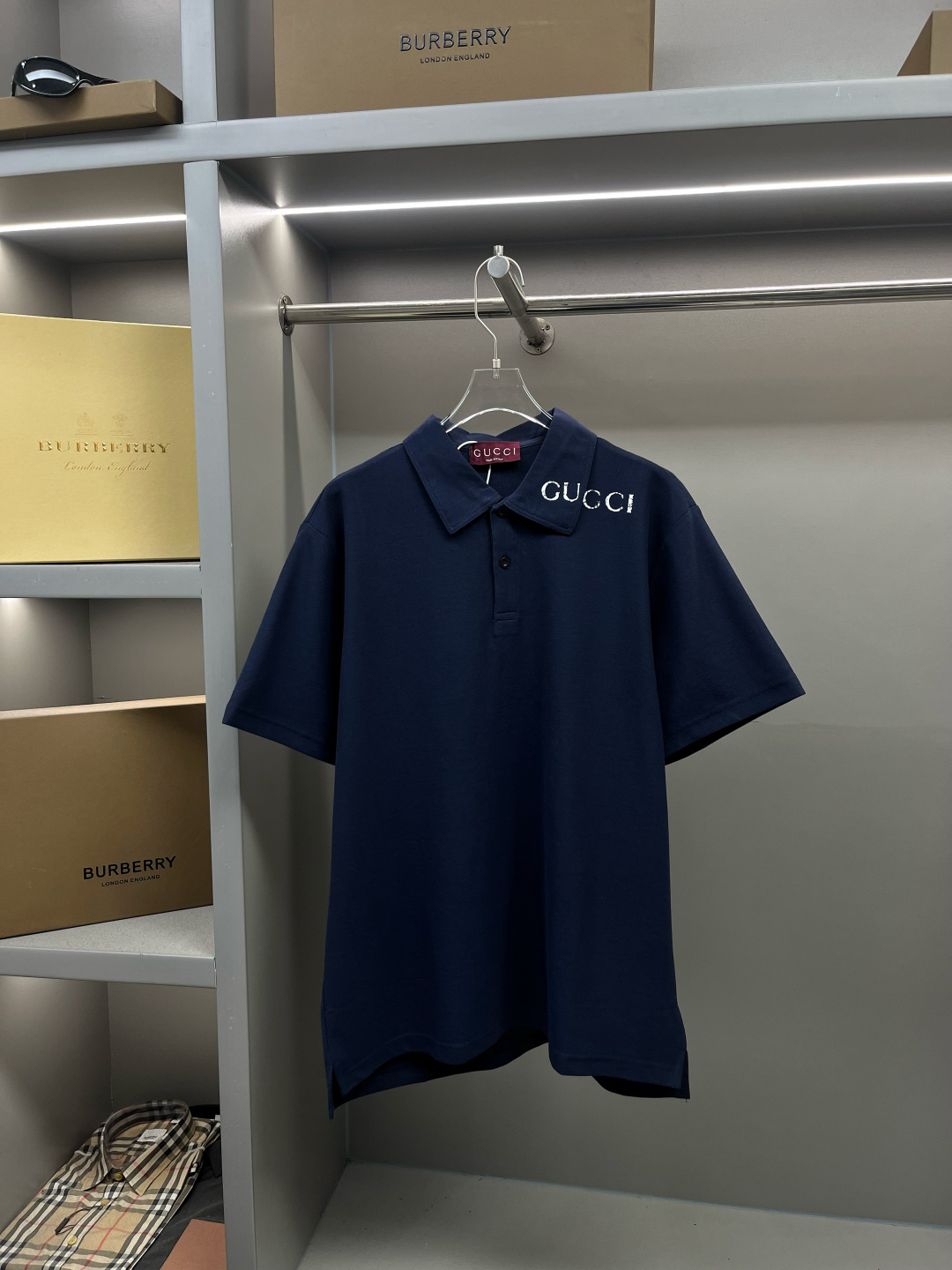 人気爆発☆ 2026 グッチ 新作 半袖Tシャツ コピー
