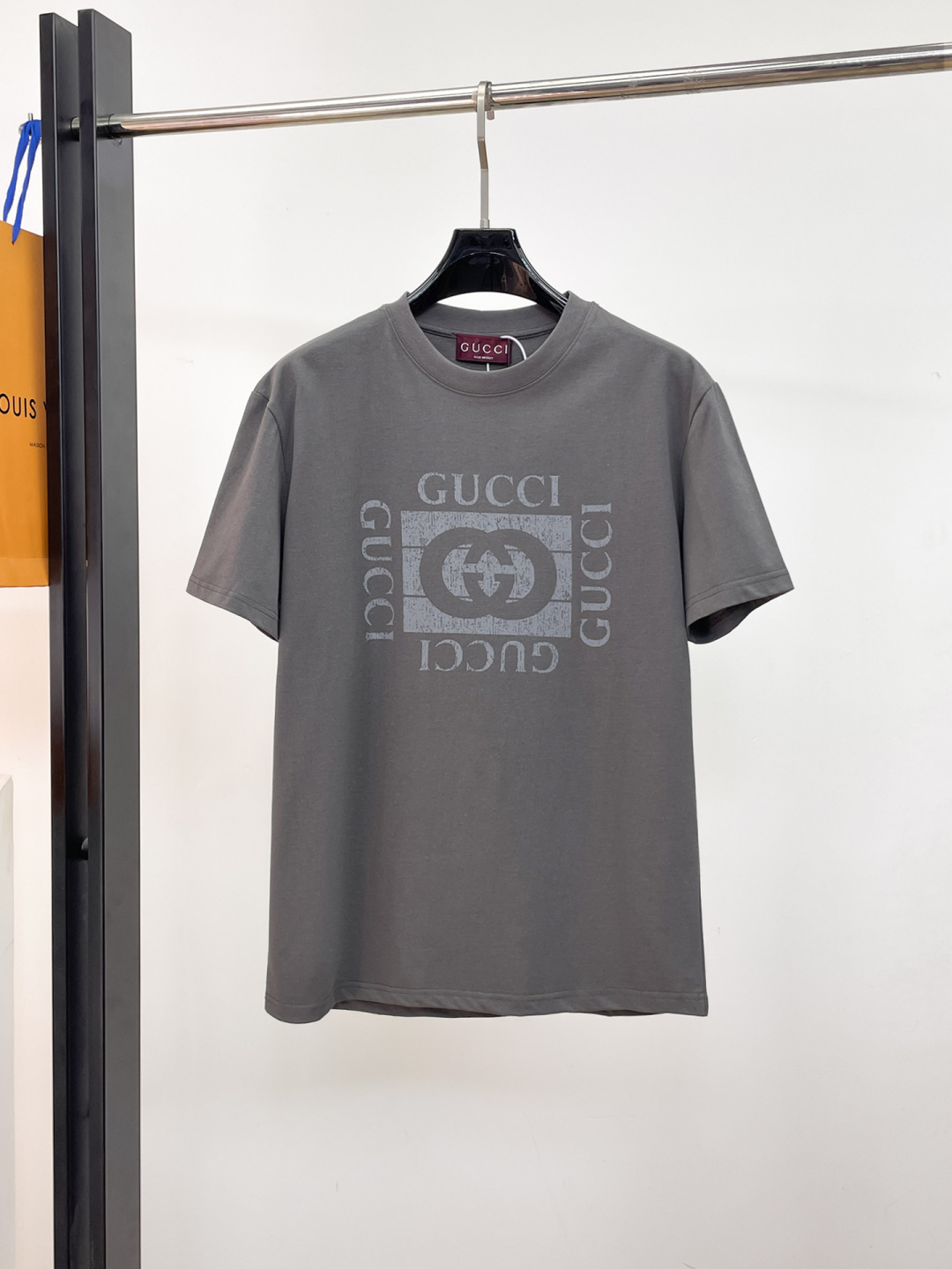 注目アイテム☆ 2026 グッチ 新作 半袖Tシャツ スーパーコピー