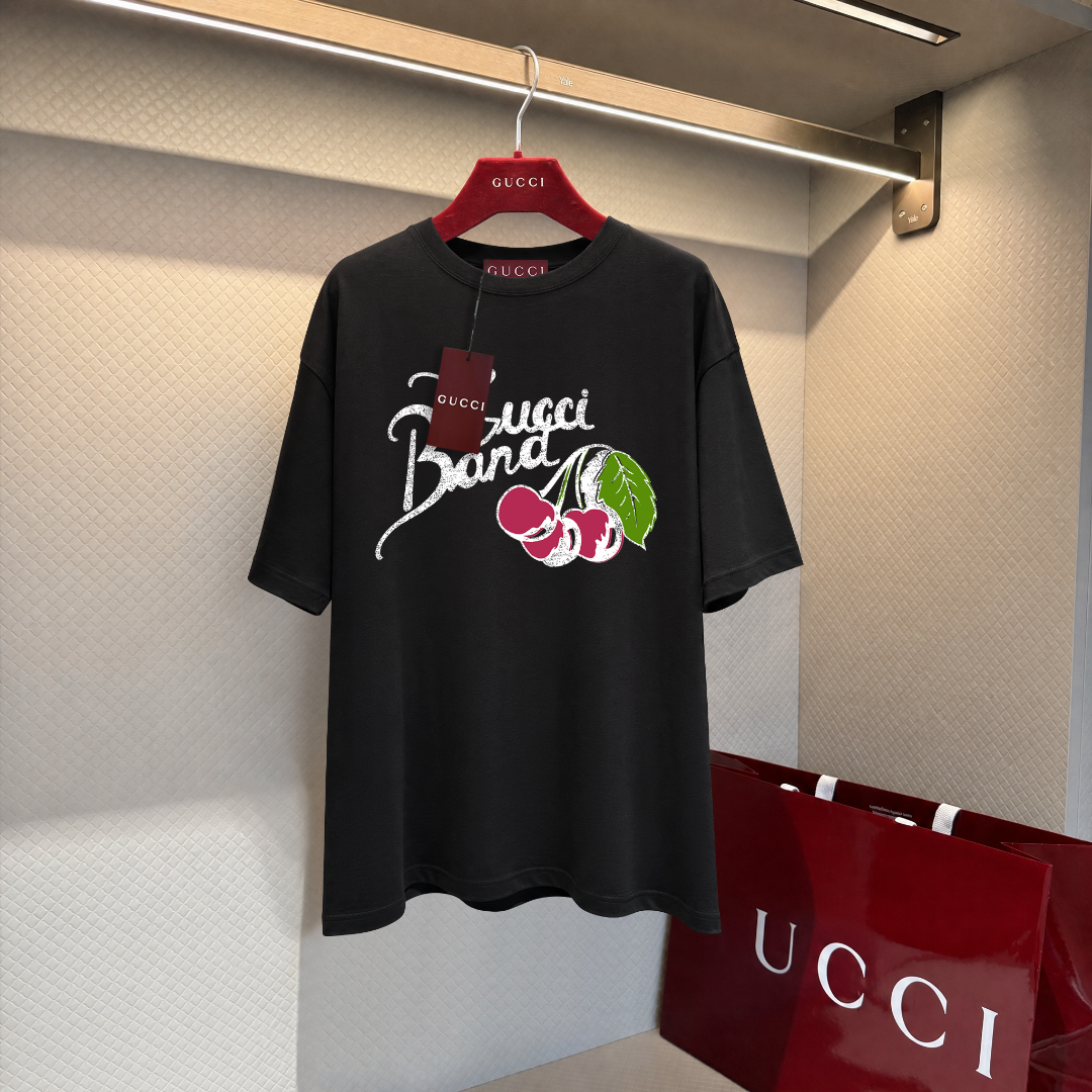 人気急上昇 2026 グッチ 新作 半袖Tシャツ コピー