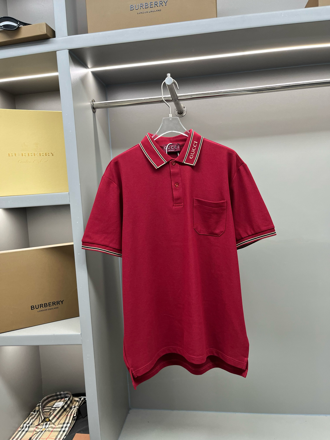 激安価格！2026 グッチ 新作 半袖Tシャツ 偽物