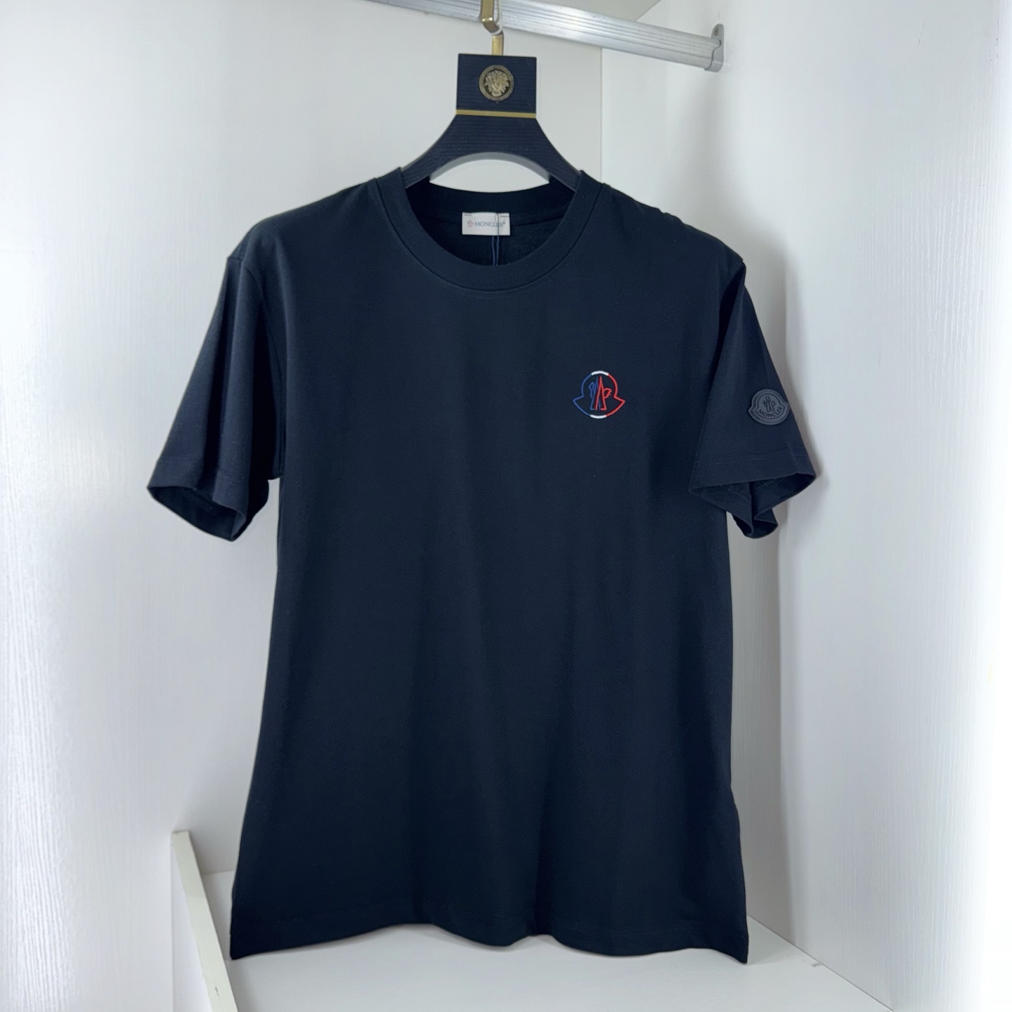 超希少！2026 モンクレール 新作 半袖Tシャツ 偽物