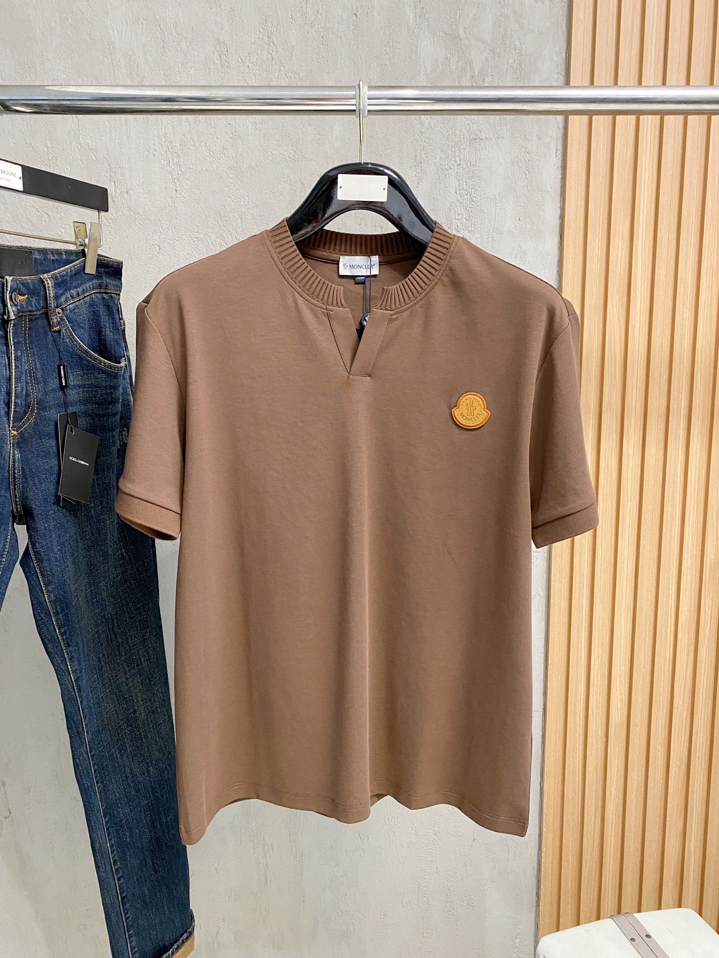 人気No1 2026 モンクレール 新作 半袖Tシャツ コピー