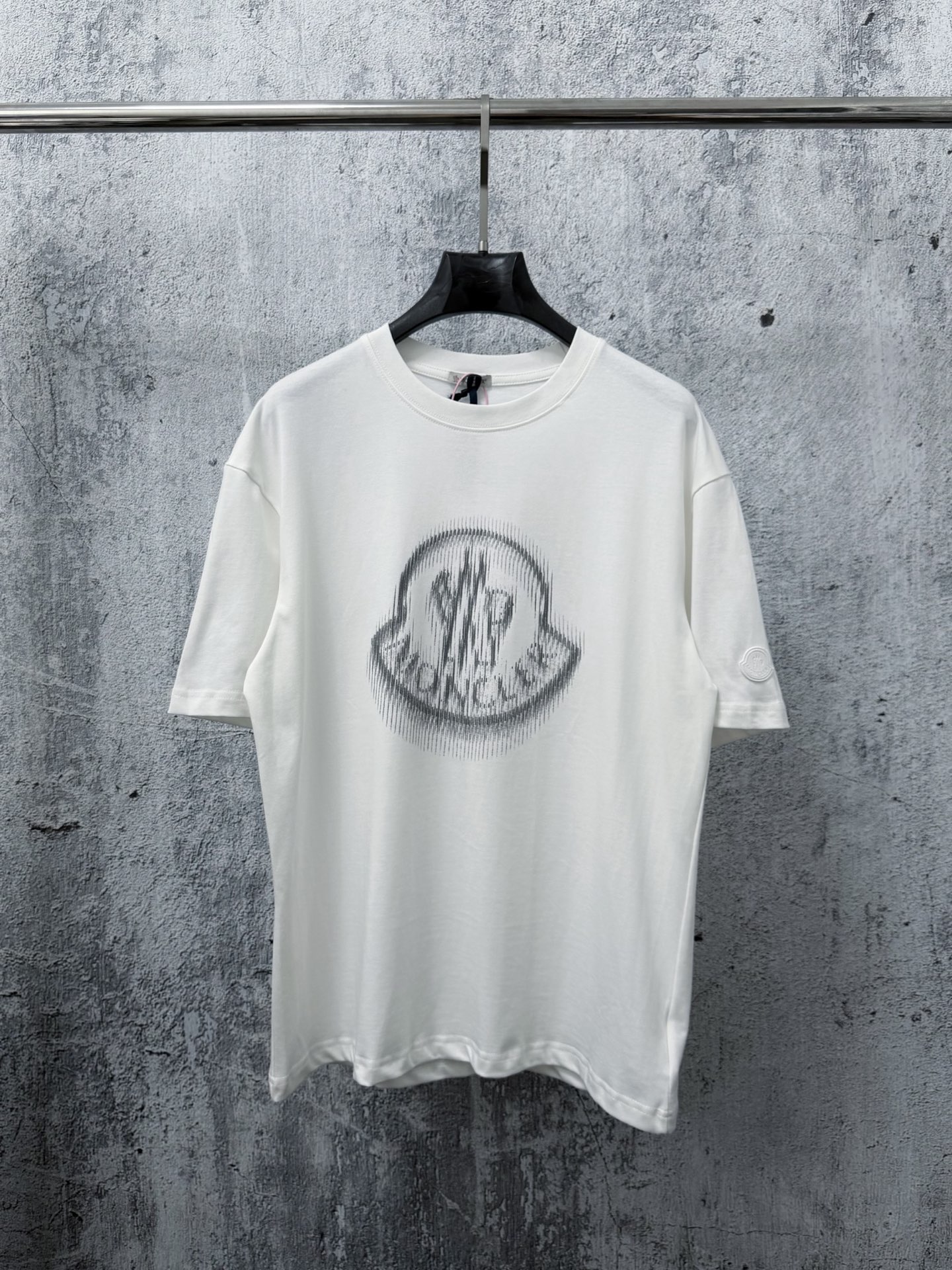 注目アイテム☆ 2026 モンクレール 新作 半袖Tシャツ スーパーコピー