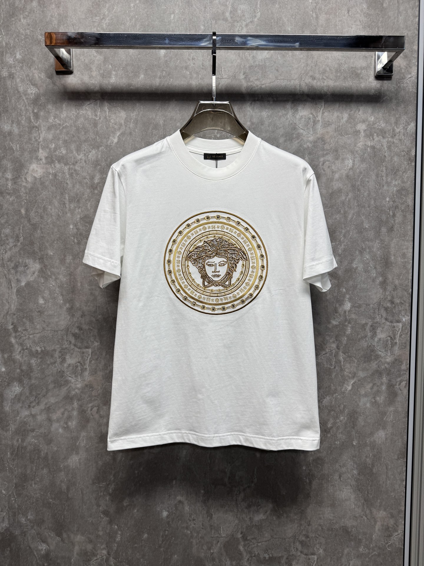 ☆超人気☆ 2026 ヴェルサーチェ 新作 半袖Tシャツ スーパーコピー