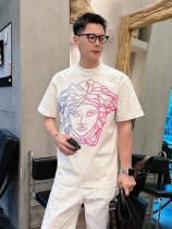 人気爆発☆ 2026 ヴェルサーチェ 新作 半袖Tシャツ 偽物