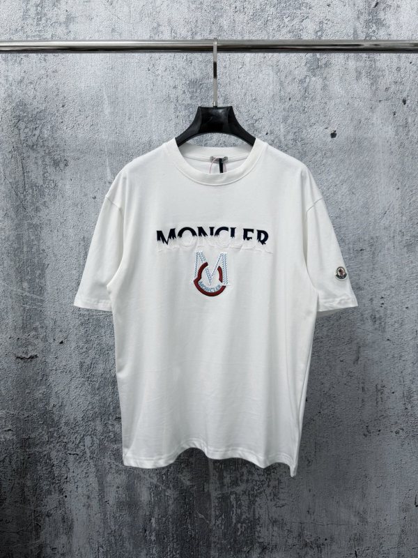 【使い勝手抜群】2026 モンクレール 新作 半袖Tシャツ 偽物