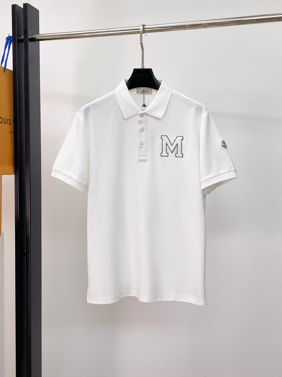 注目度抜群！2026 モンクレール 新作 半袖Tシャツ 偽物