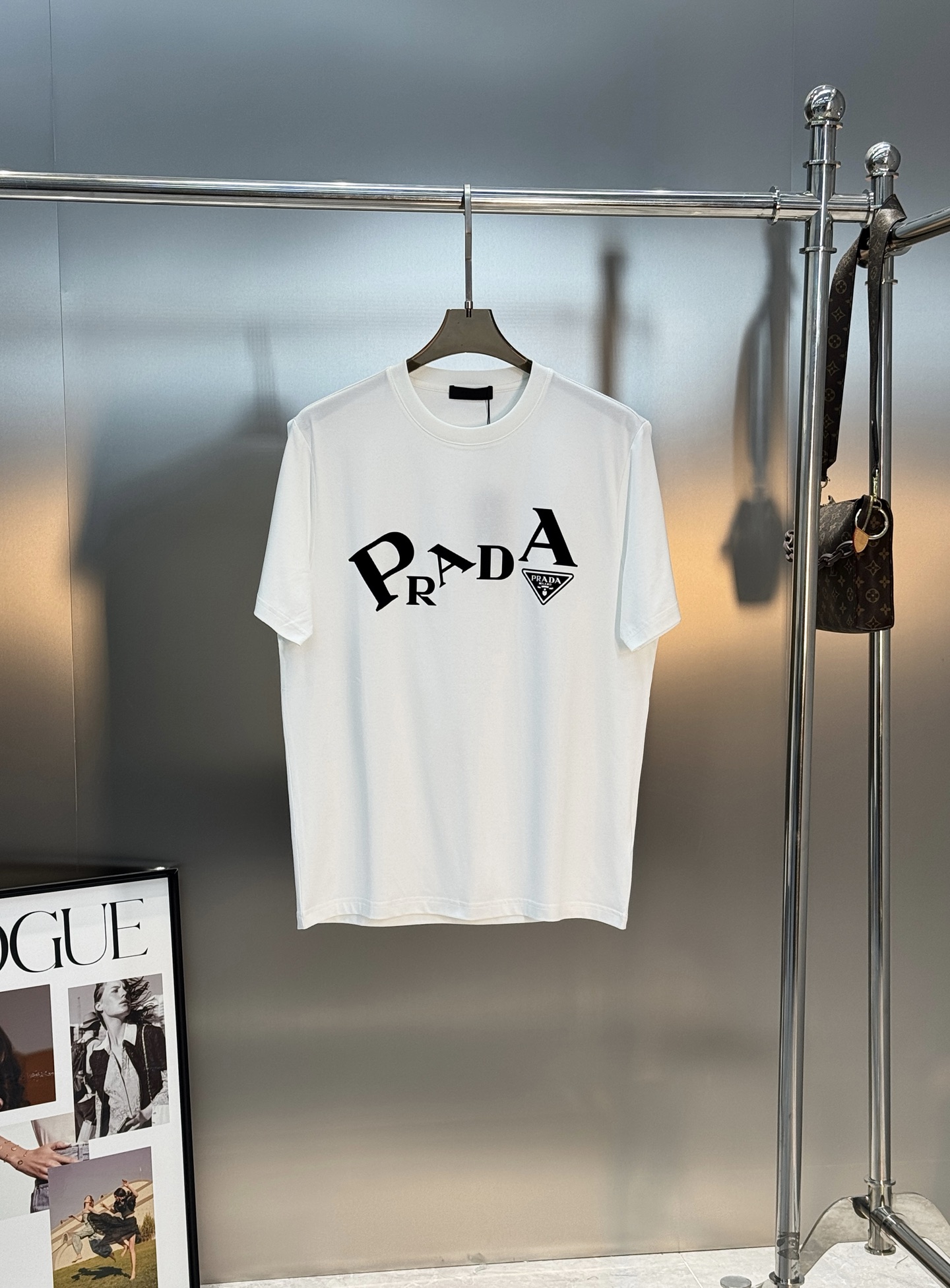 高品質♪♪♪ 2026 プラダ 新作 半袖Tシャツ コピー