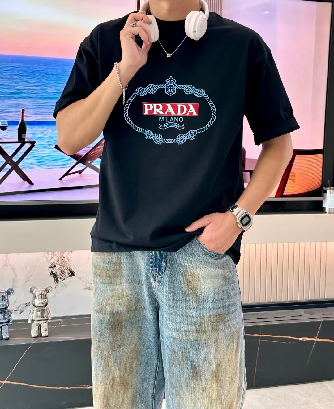 注目アイテム♡ 2026 プラダ 新作 半袖Tシャツ 偽物