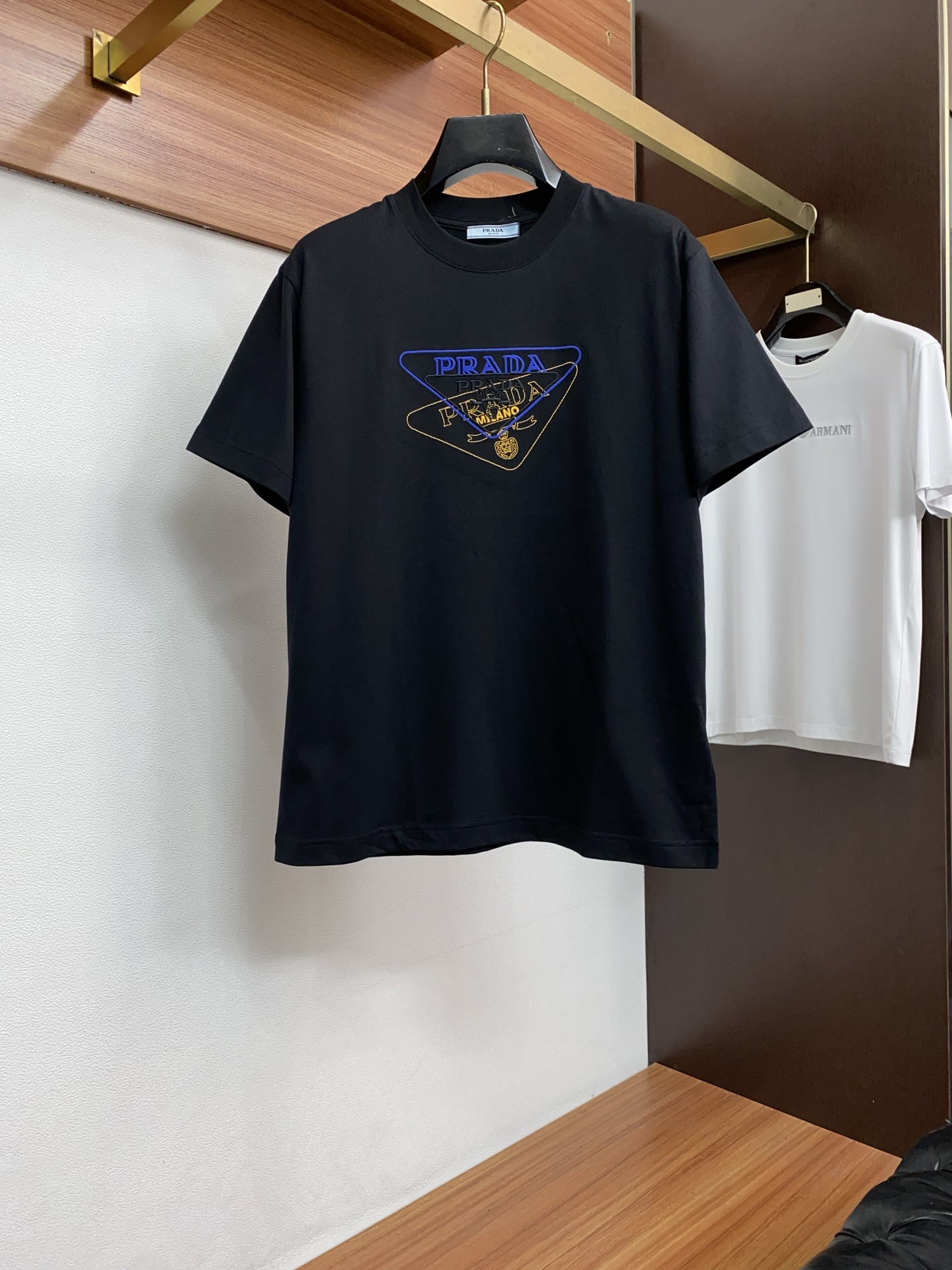 おすすめ 2026 プラダ 新作 半袖Tシャツ コピー