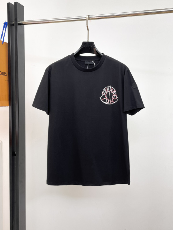【使い勝手抜群】2026 モンクレール 新作 半袖Tシャツ 偽物