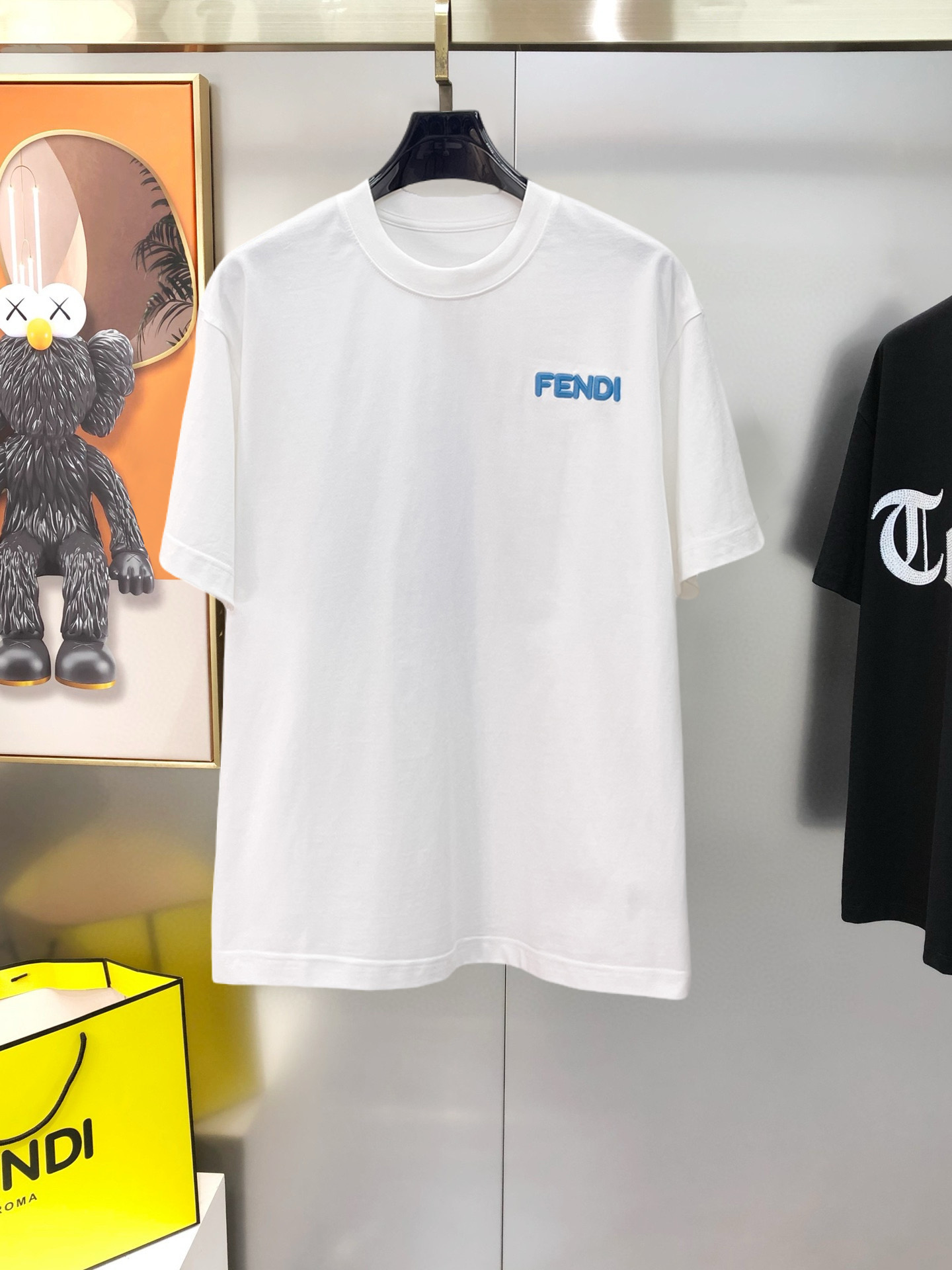 【使い勝手抜群】 2026 フェンディ 新作 半袖Tシャツ スーパーコピー